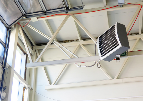 Водяной тепловентилятор ТЕПЛОМАШ серии TW КЭВ-69Т4W3